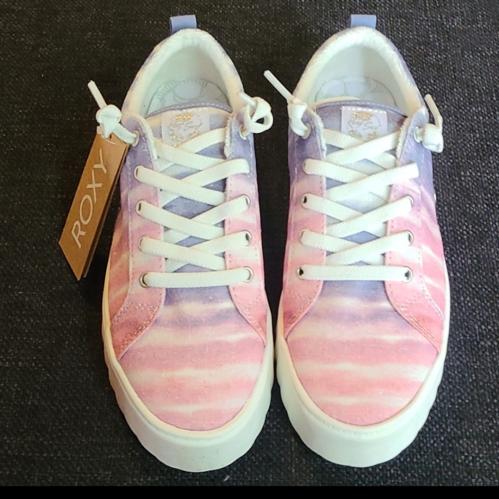 Roxy platform shoes
